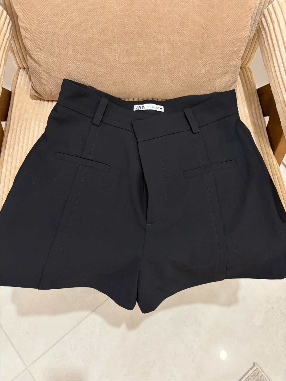 Zara Black High-Waist Tailored Women's Shorts